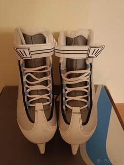 Dámské brusle BAUER FLOW REC - 2