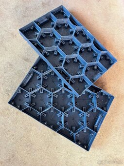 zatravňovací model - 2