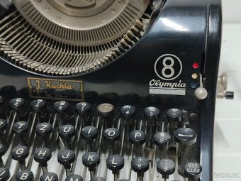 Starožitný psací stroj Olympia 8 - 2