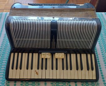 Akordeon, historická harmonika, pianovka Kebrle - 2