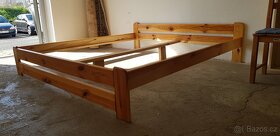 PRODÁM POSTEL 180/200-MASIVNÌ BOROVICE - 2