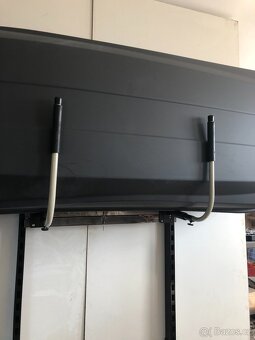 Držák na stěnu pro střešní box - 2