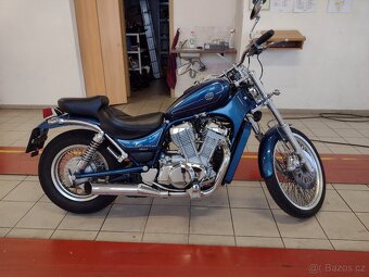 Suzuki VS 800 Intruder - 2
