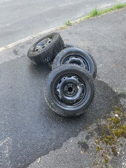 Pneu Vraník 185/60 r14 - 2