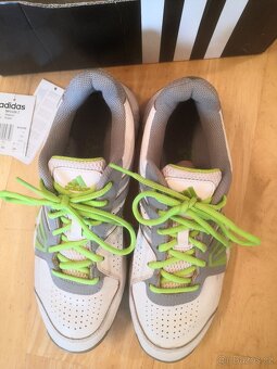 Kvalitní boty na tenis, zn. Adidas, vel. 41 a 1/3 - 2