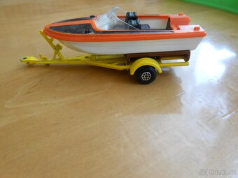 MATCHBOX LESNEY přívěs na člun + karavan SIKU- vše zachovalé - 2
