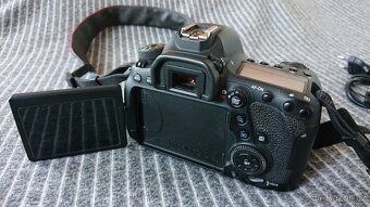 CANON 6D mark II - 2