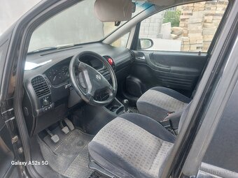 Opel zafira 2.0 nafta - 2