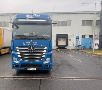 Jumbo, průjezdná souprava - Mercedes Benz Actros 2548 - 2