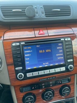 Volkswagen Navigation system MFD2 DVD - 2