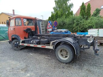 Avia A80 hákový nosič kontejneru 5 tun - 2