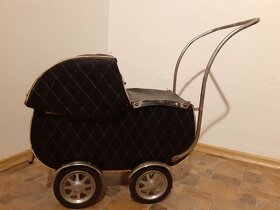 Starožitný kočárek pro panenky (z obd. okolo r. 1940) - 2