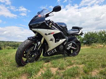 Yamaha R6 - 2