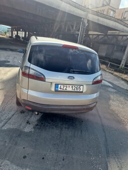Ford s Max 2.0tdci Rok výroby: 2/2011 Najeto 250tis STK 4/26 - 2