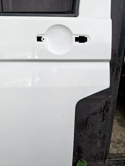 Levé přední dveře VW T5 T5.1 R902 bílé - 2