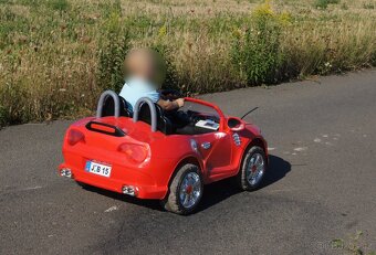 Dětské elektrické autíčko s rádiem pro dvě děti - 2