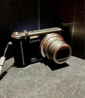 Panasonic Lumix DMC-TZ7 – 10.1Mpx CCD s 12× zoomem - 2