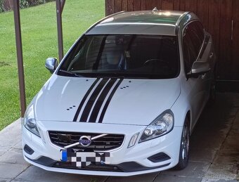 Volvo V60 D5 R-desing - 2