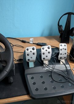Volant Logitech G29 + pedály + páka - 2
