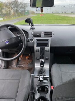 Volvo s40; 2.0 TDI (101 kW) - 2