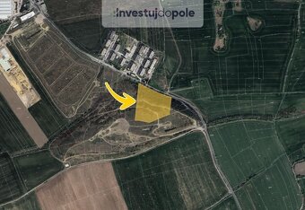 Prodej podílu 1/6 pole 4 219 m², Chrášťany - 2