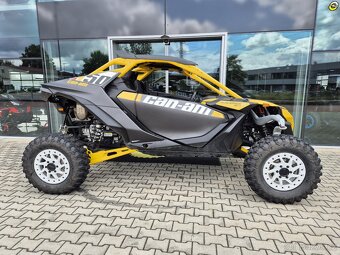 CAN-AM Maverick R - 2