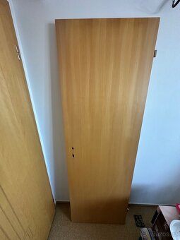 Dveře dubová dýha 60cm pravé - 2