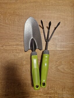 Nová kovová sada zahradního nářadí - 2
