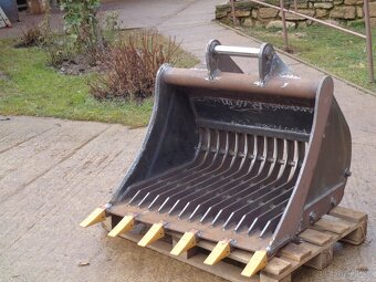 Lžice prosevaci na bagr - 2