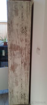 Skříň, vitrína - 2