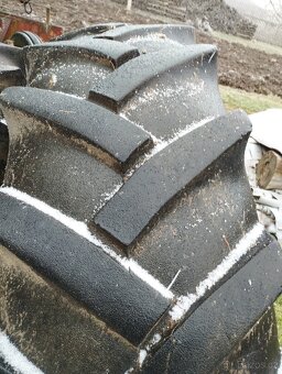 Pneumatika na Zetor Crystal - 2