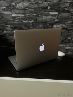 Apple MacBook Air 13″ (2017) – i5, 8 GB RAM, nová baterie - 2