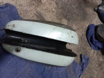 Prodám nádrž jawa - 2