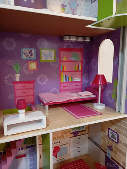 Dřevěný Barbie dům s výtahem - 2