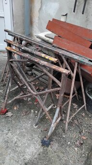 Dílenská skříň a stavební kozy - 2