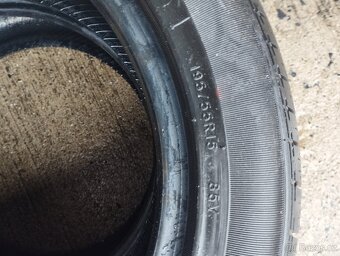 Letní pneu 195/55/15.DOT-0524 - 2