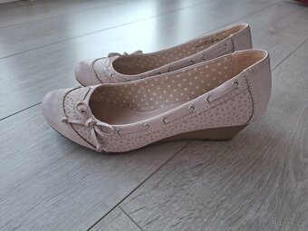 Dámské boty - vel. 38 - 2