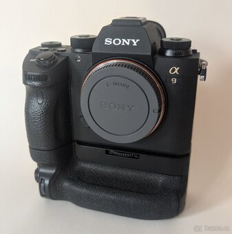 Sony A9 ILCE-9 18k GRIP 2 bat - 2