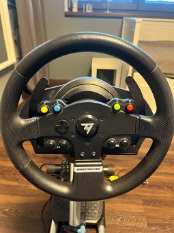 Volant thrustmaster - 2