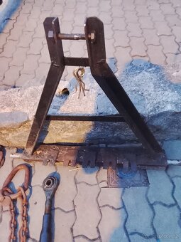 Trojúhelníková lišta do treiho bodu řetězi - 2