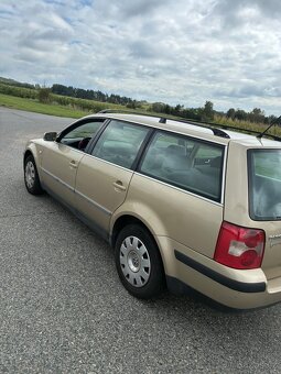 VW Passat 1.6 benzín - 2