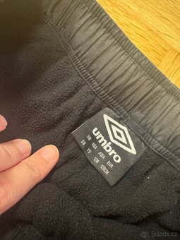 Zateplené kalhoty umbro - 2
