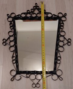 Kovane zrcadlo - 2