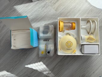 Odsávačka mléka MEDELA Swing Flex + dárky - 2