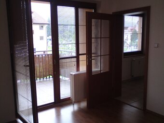 PRODÁM Byt 3+1 v os vl. ( BALKON, Výtah, GARÁŽOVÉ STÁNÍ) - 2