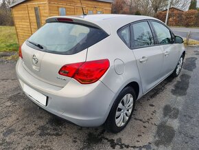 Opel Astra 1.4, 74kW, r.v.2010, klima, 102.000km - 2
