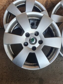 5 x 112 r 15" orig Škoda Alu kola disky elektrony liťáky - 2