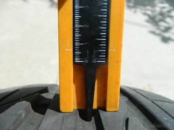235/45 r19 95w 2ks letní 6,5mm - 2