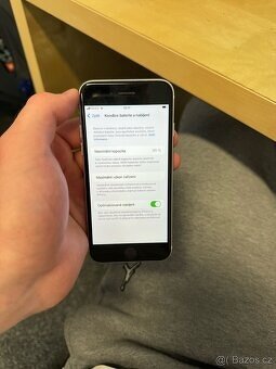 iPhone SE 2020 128GB - 2
