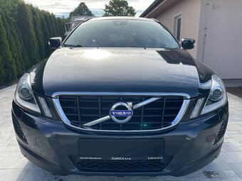 Volvo XC60 2.0 D3 Automat 5válec - servisní kniha - 2